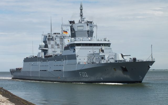 Απίστευτο: Οι Γερμανοί μετά τα υποβρύχια κατασκευάζουν και φρεγάτες που γέρνουν – Αυτή τη φορά η «βόμβα» έσκασε στα δικά τους χέρια